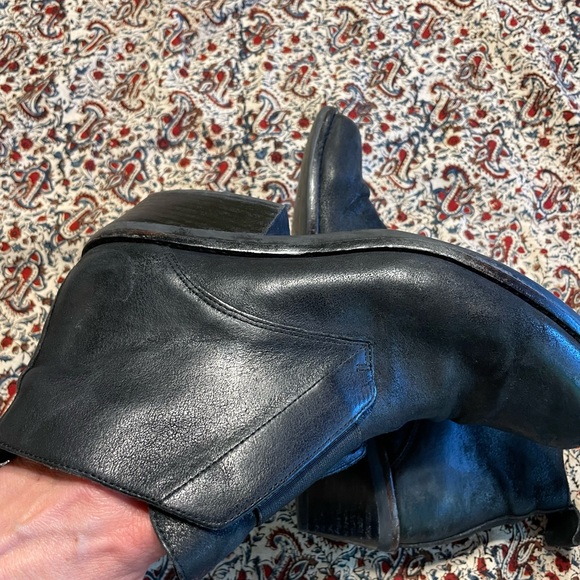 Eileen Fisher sturdy boots - Picture 5 of 6